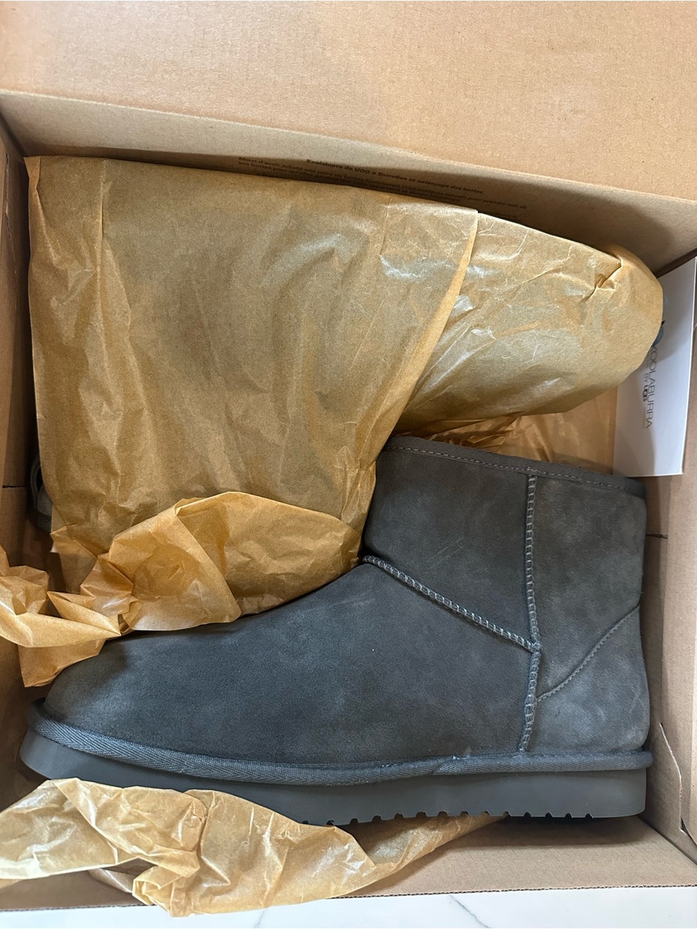 New in Box. Men’s Koolaburra by Ugg. Burra mini Winter Boot in Gunmetal